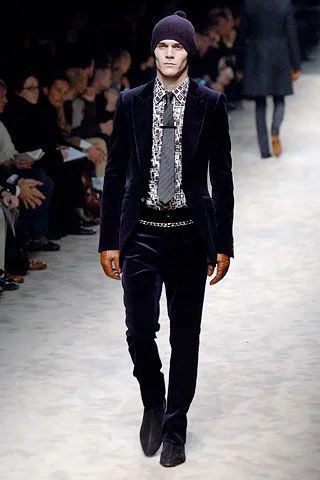 Look 16